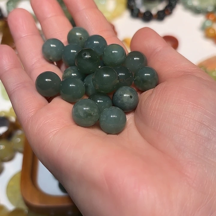 其***会蛇纹石玉未镶嵌手串