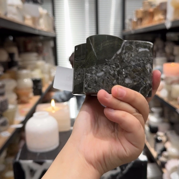 大理石R43。  两个亿。