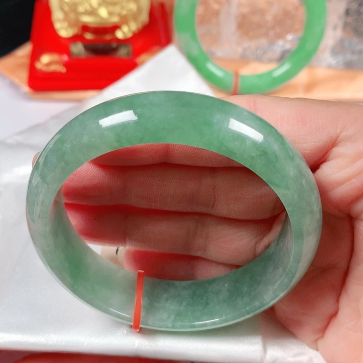 未镶嵌手镯翡翠  编号600194 大轮胎