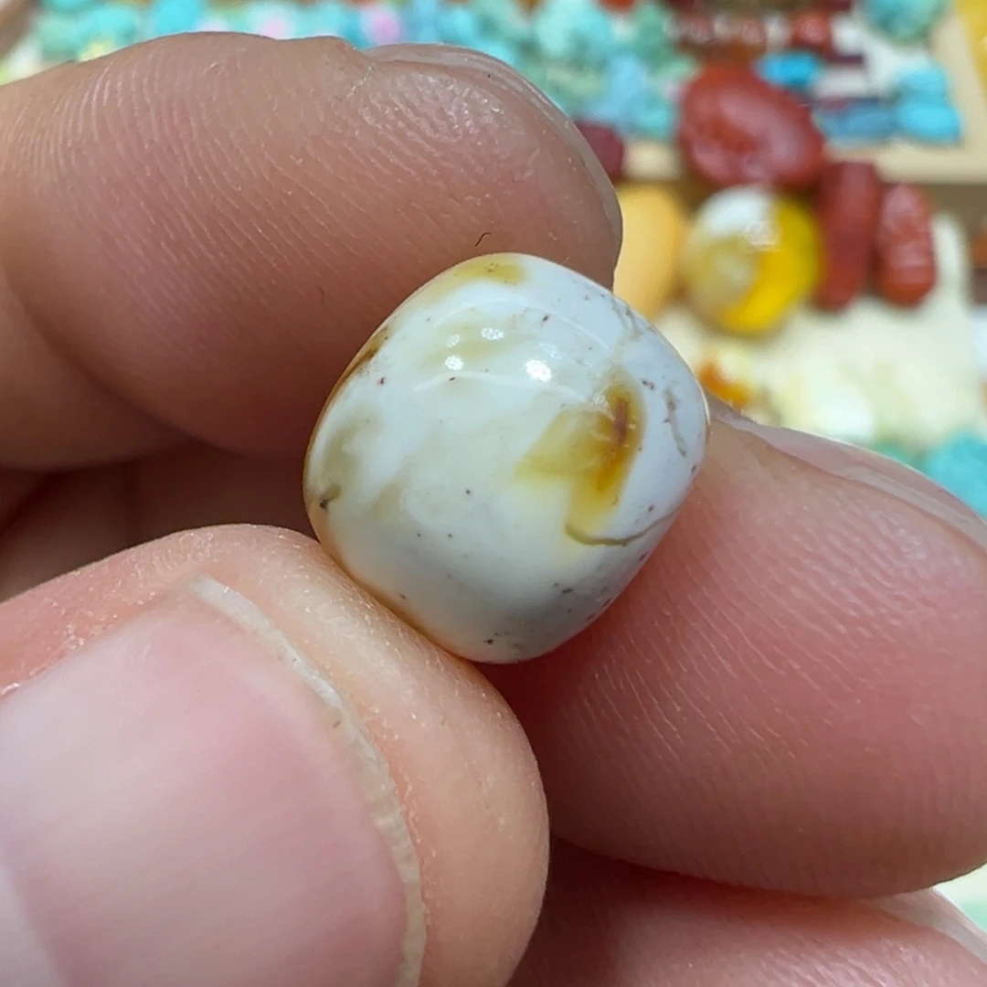 琥珀未镶嵌颈饰尺寸10