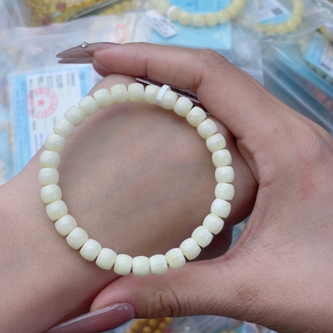 蜜蜡裸石未镶嵌嘿*嘿蜜蜡74