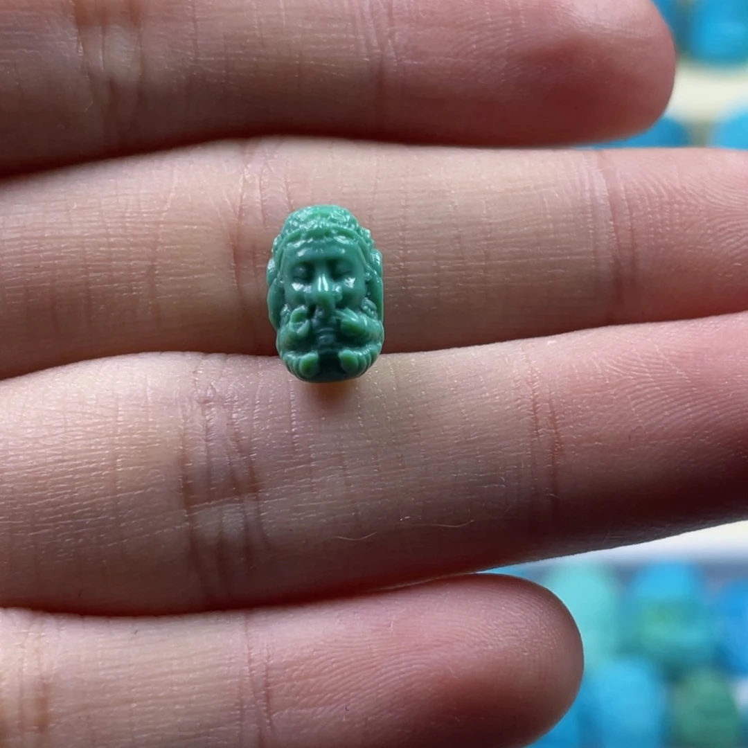 绿松石未镶嵌天然原矿绿松石雕件