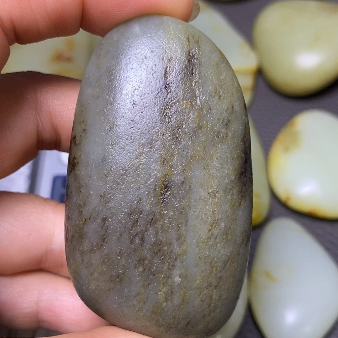 未镶嵌和田玉（糖玉）挂件