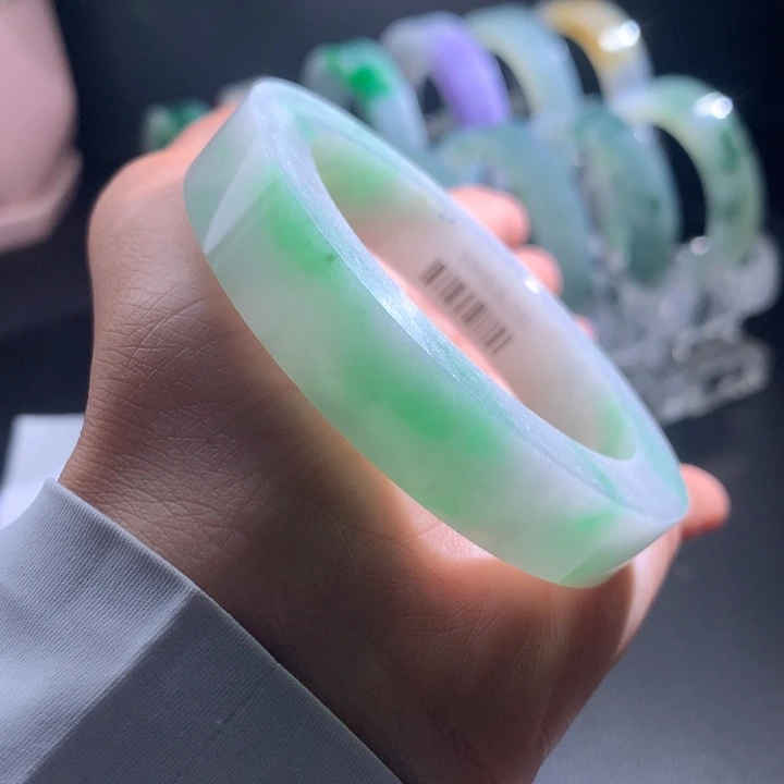 未镶嵌翡翠定制翡翠
