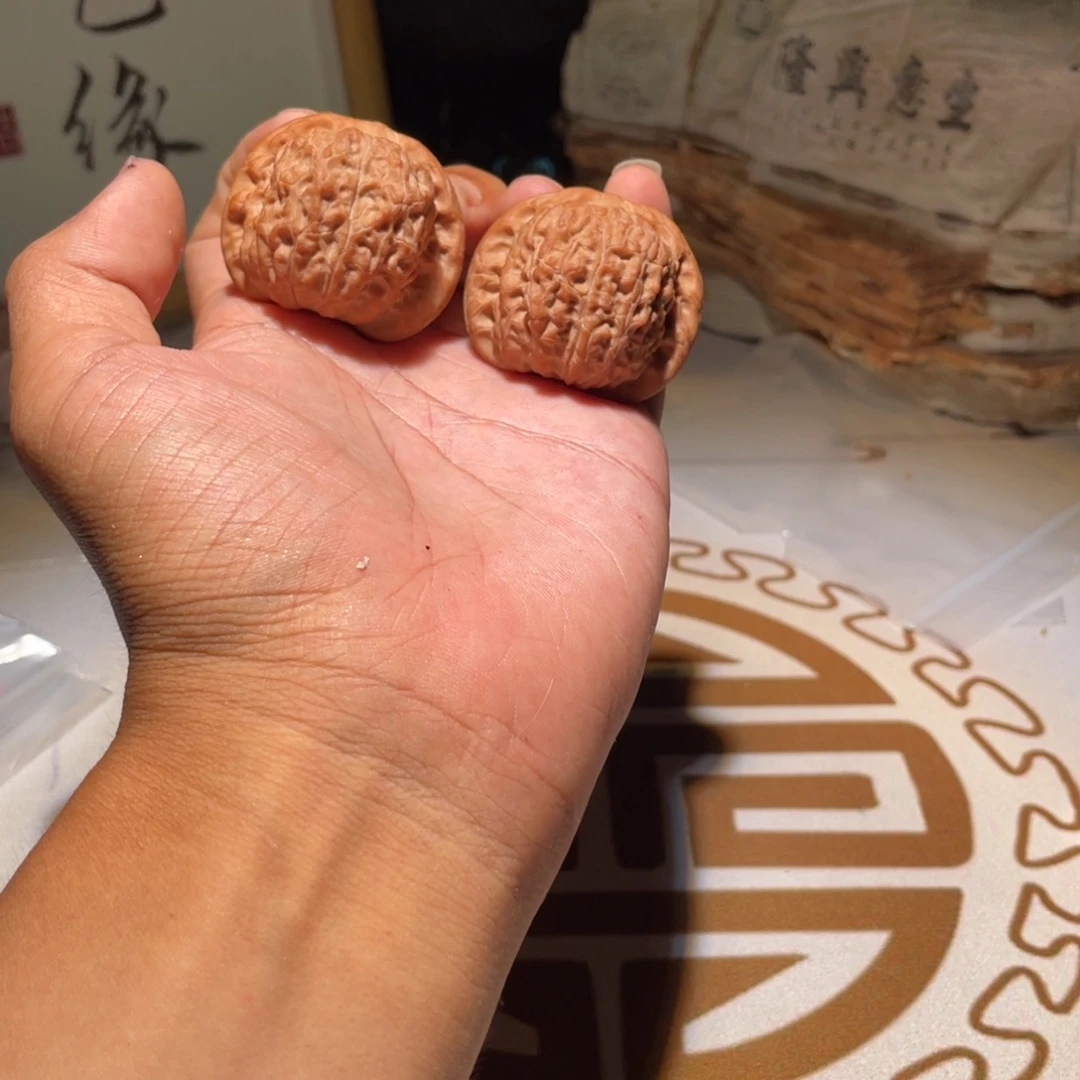 随***饿手串/手链核桃血麒麟全品39