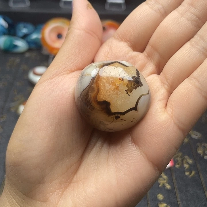 玛瑙/玉髓未镶嵌珠宝半成品