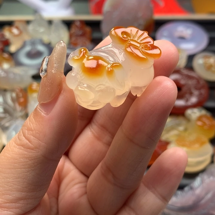 玛瑙/玉髓颈饰未镶嵌爱****色