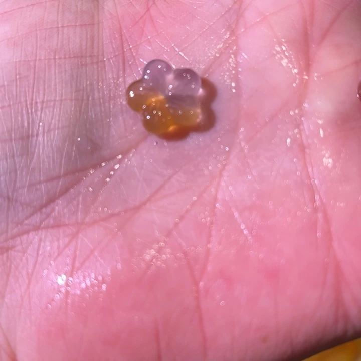 刘***芬玛瑙/玉髓未镶嵌珠宝奇石