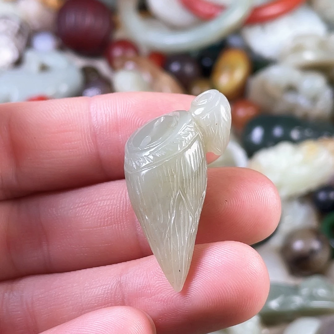 和田玉（糖玉）颈饰未镶嵌