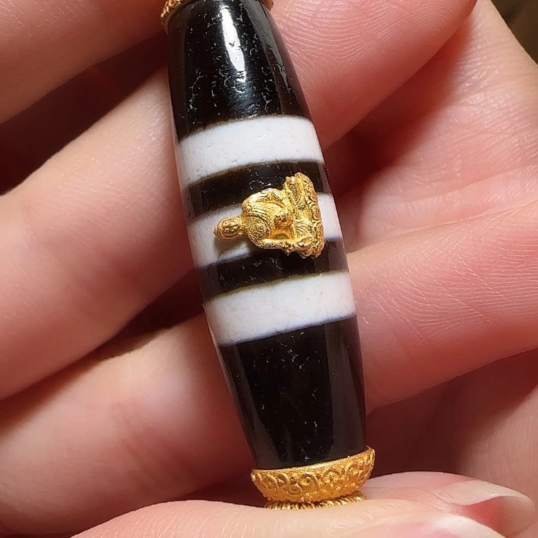 玛瑙吊坠18K金镶嵌D****