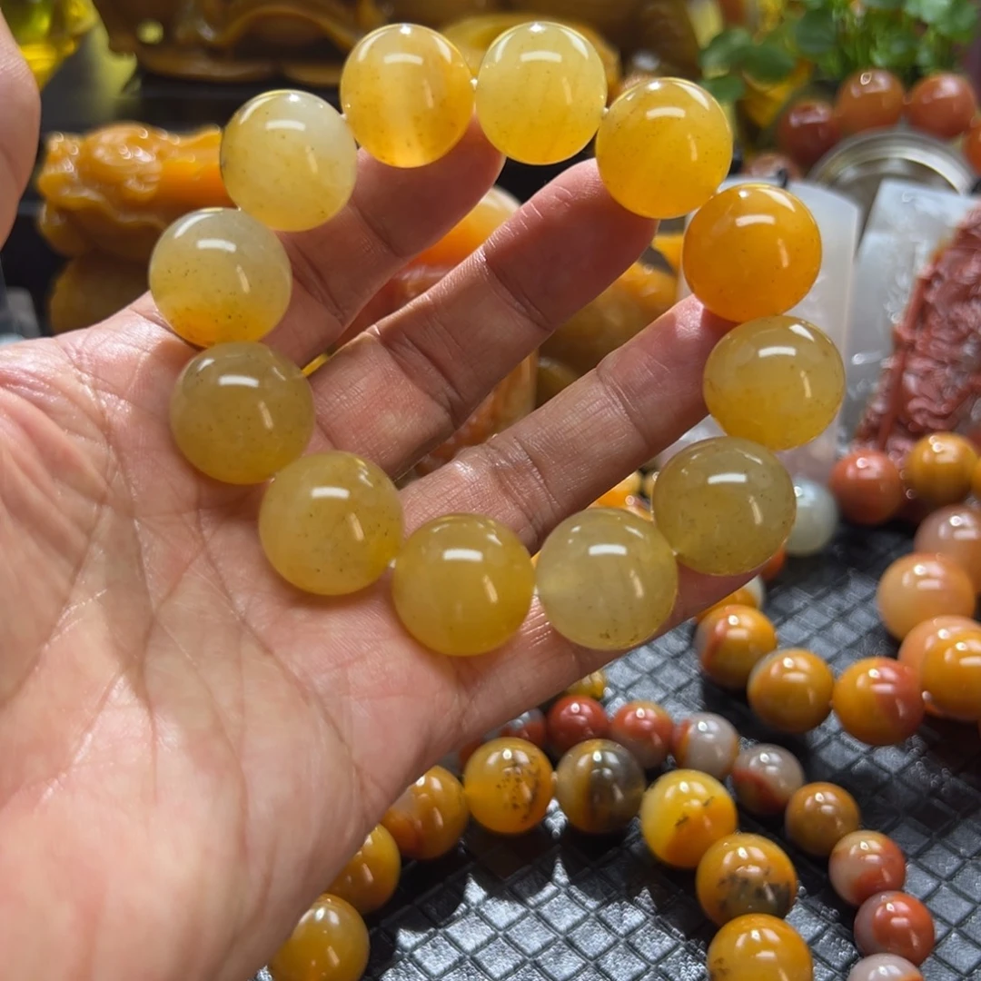 石英质玉未镶嵌颈饰