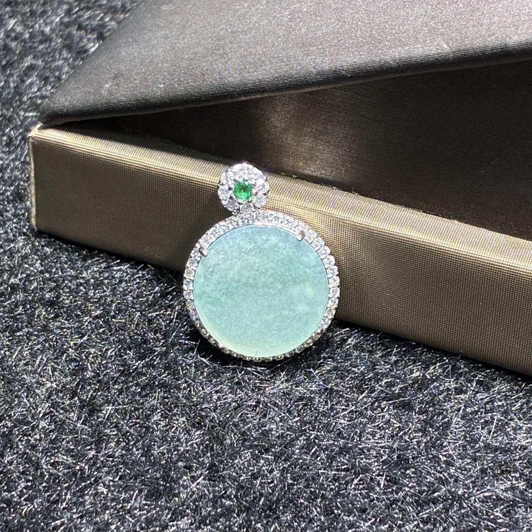 F008 翡翠无事牌圆牌吊坠A货日常百搭女款