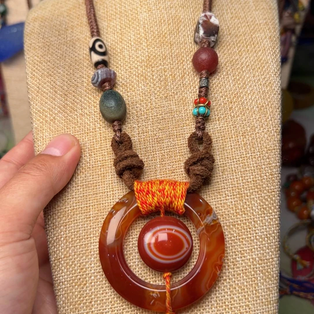 玛瑙/玉髓颈饰未镶嵌