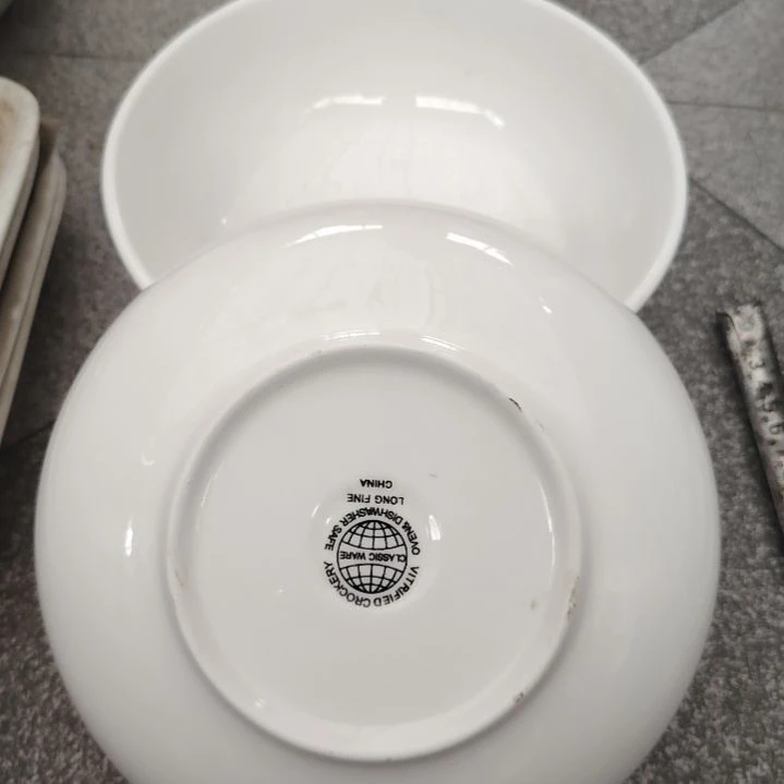 瓷片陶瓷盘子碗啥都有