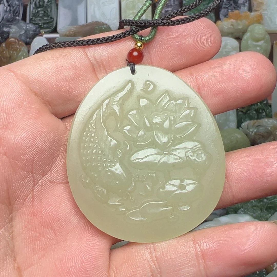 和田玉未镶嵌挂件