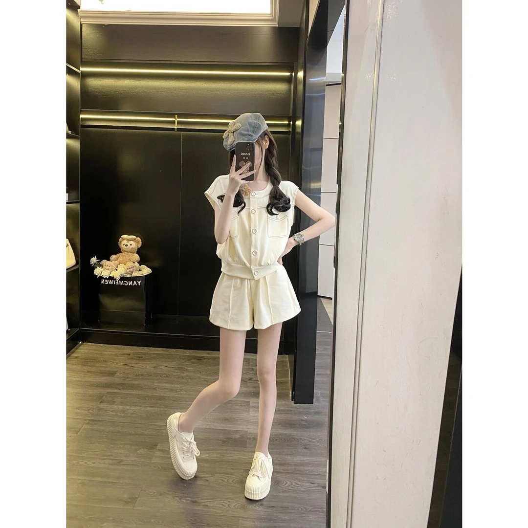 时尚小香风搭配套装女春秋季新款无袖上衣休闲高腰阔腿短裤两件套