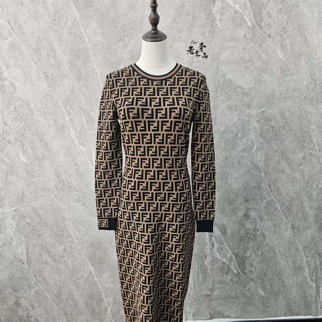 99新 FENDI/芬迪 海囤J/芬迪/裙子/38码/ds57651