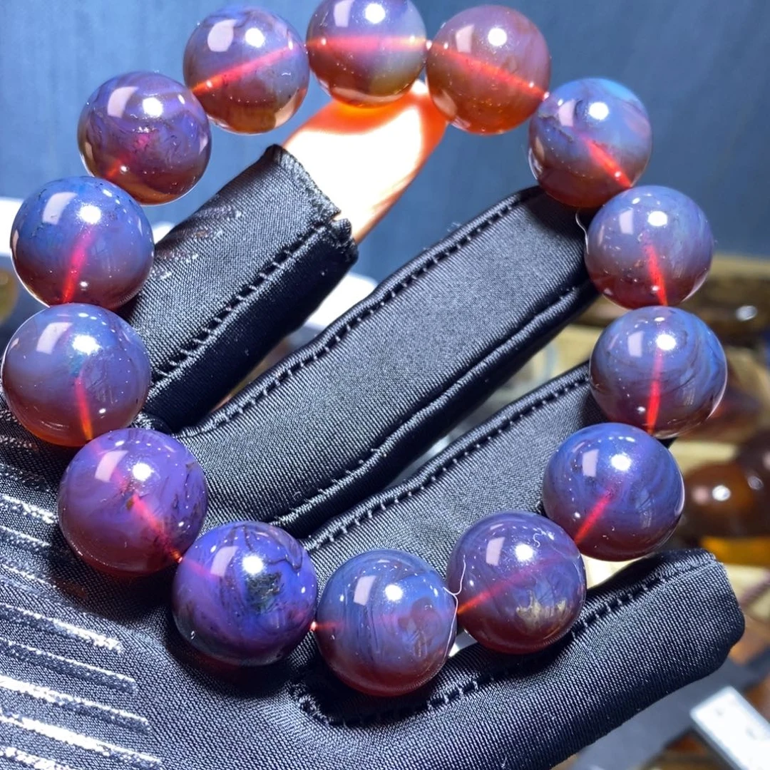 琥珀未镶嵌裸石。。。