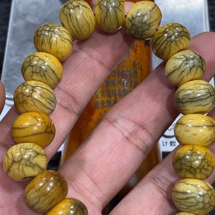 滴血莲花菩提吊坠