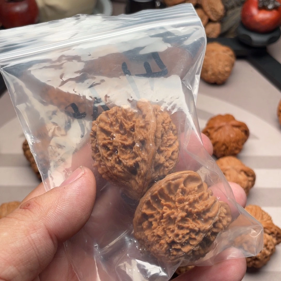 文玩核桃吊坠?满天星