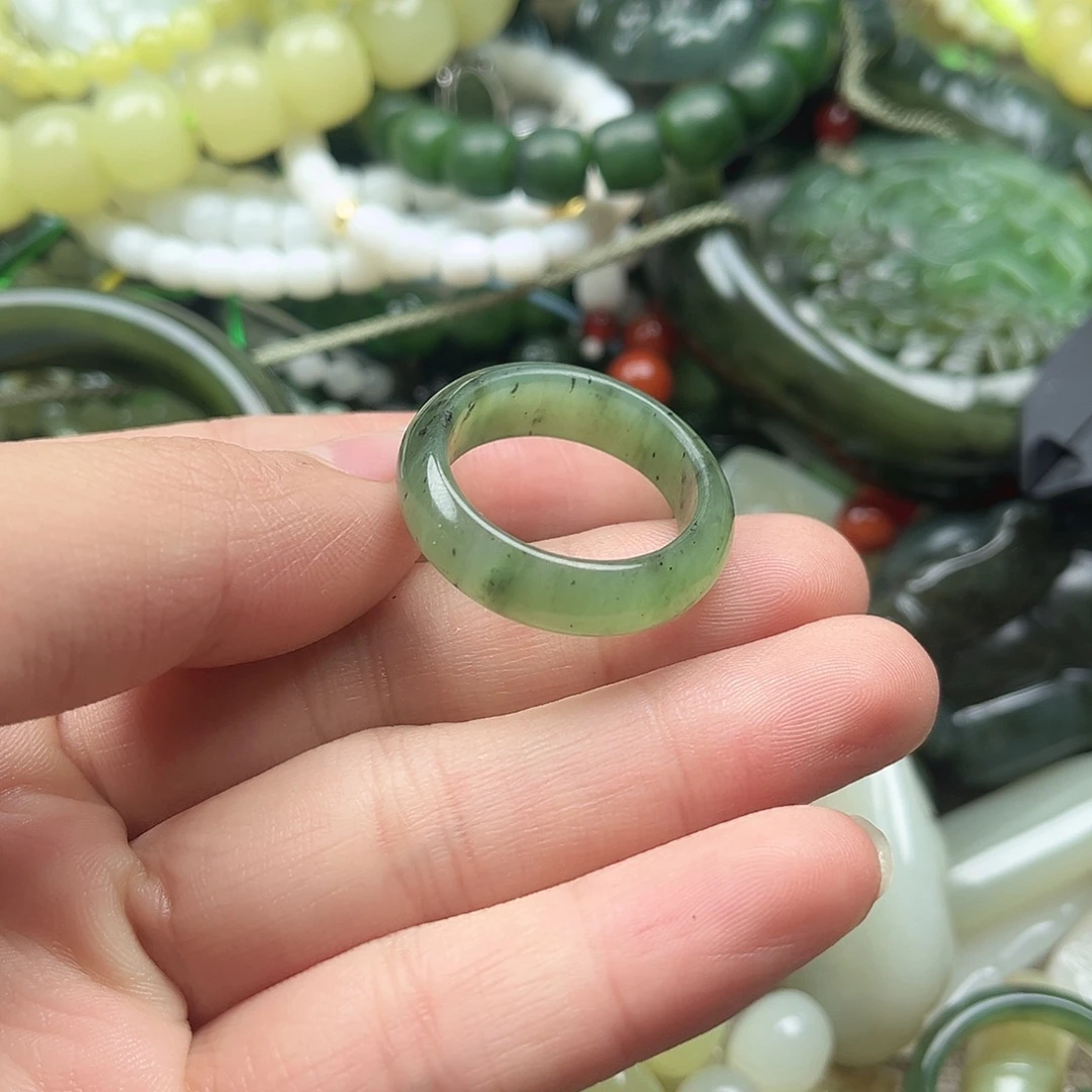 和田玉（碧玉）未镶嵌戒圈