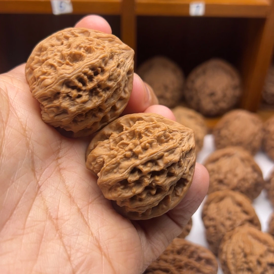 文玩核桃吊坠37尺全品野牛