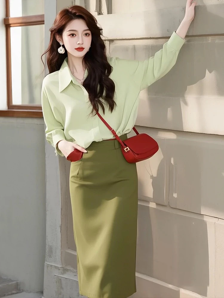 SS724穿搭一整套独特漂亮小个子减龄时尚高级感绿色衬衫套装裙