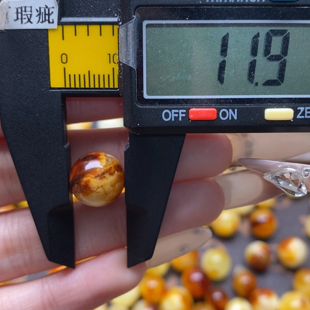 琥珀未镶嵌珠宝奇石蜜蜡