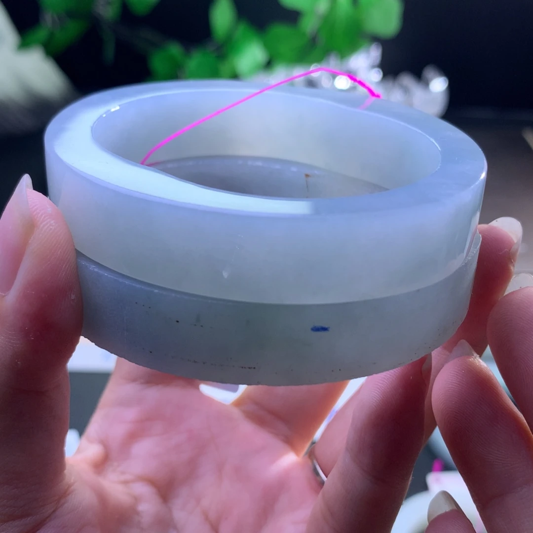 未镶嵌翡翠手镯定制翡翠