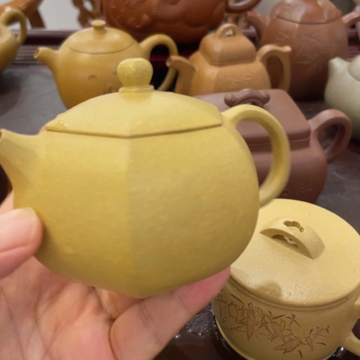 用***哥茶壶紫砂大水潭本绿小西施微瑕