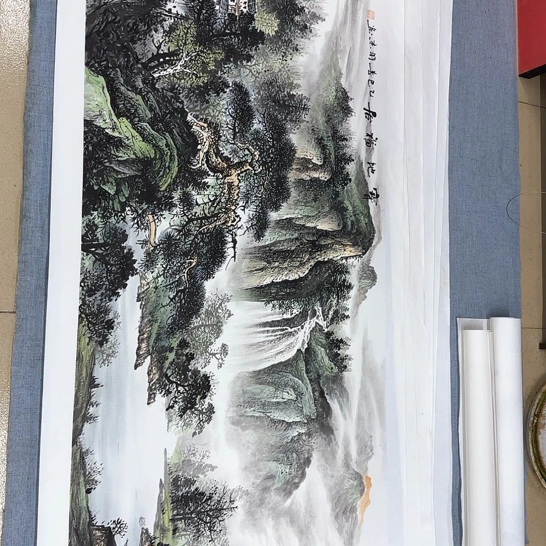 国画梁羽杰梁羽杰