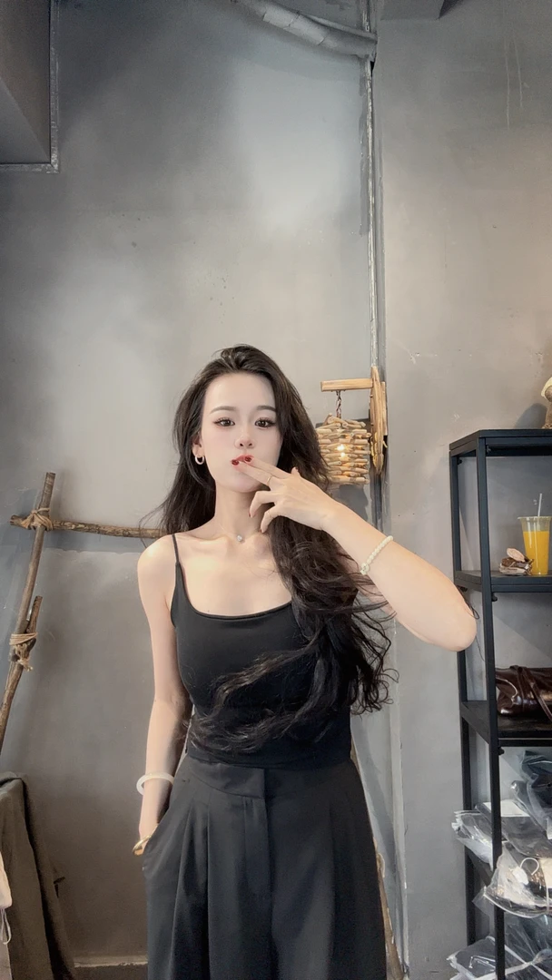 妍妍家夏季多色后背大深V百搭美背