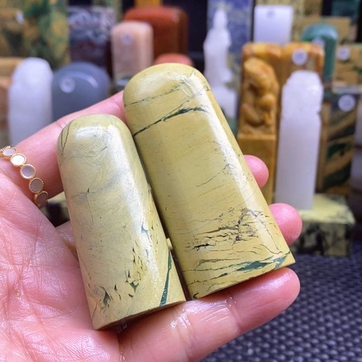 青田石地****工青田石印章石