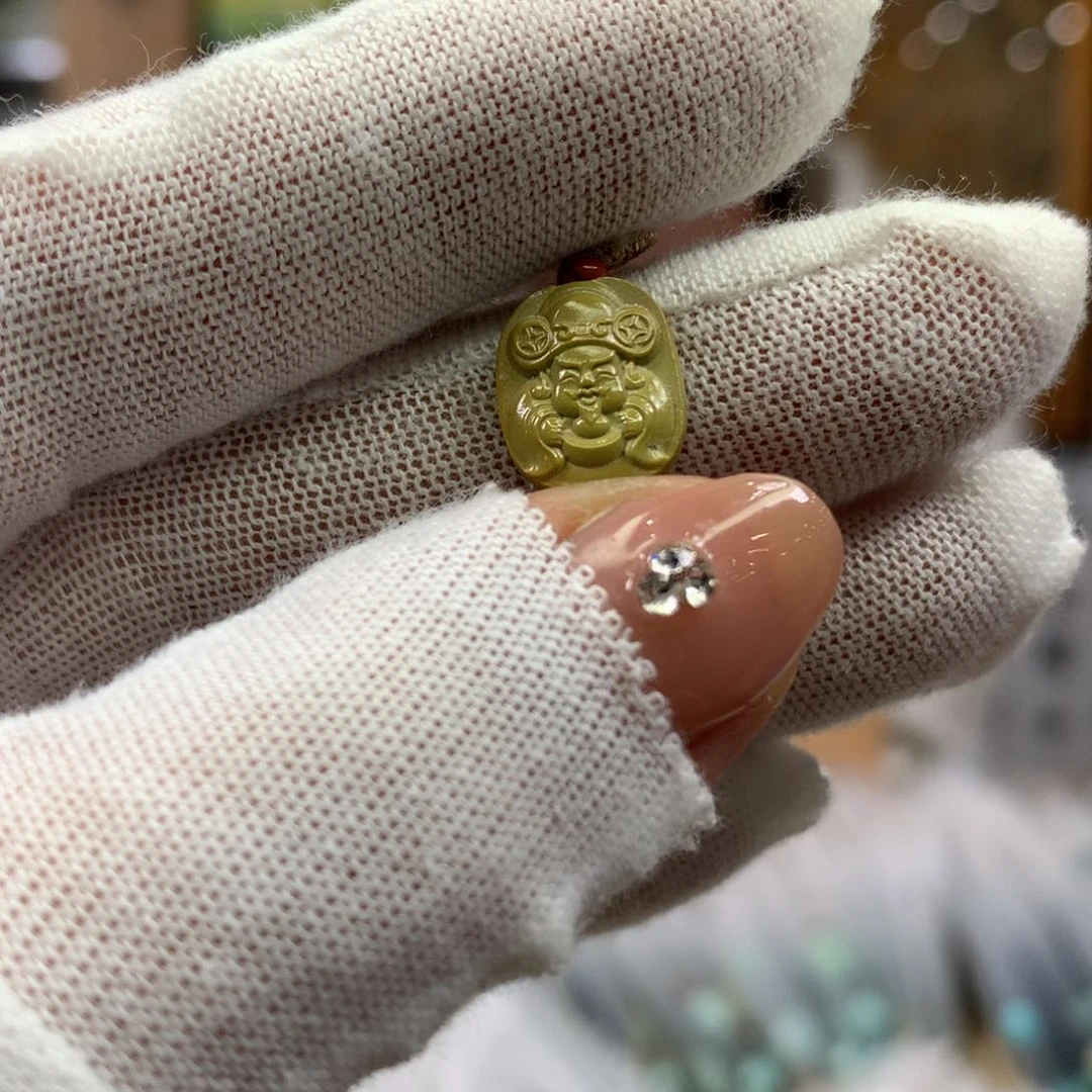 绿松石未镶嵌挂件