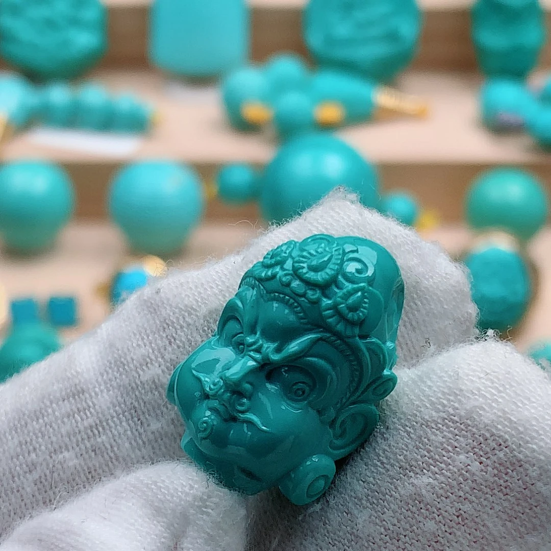 绿松石未镶嵌黄财神