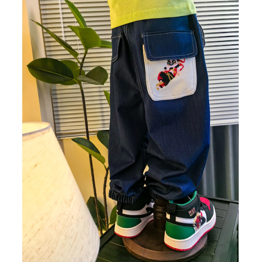 儿童哪吒夏季薄天丝牛仔裤男女小中大童裤子2025潮流