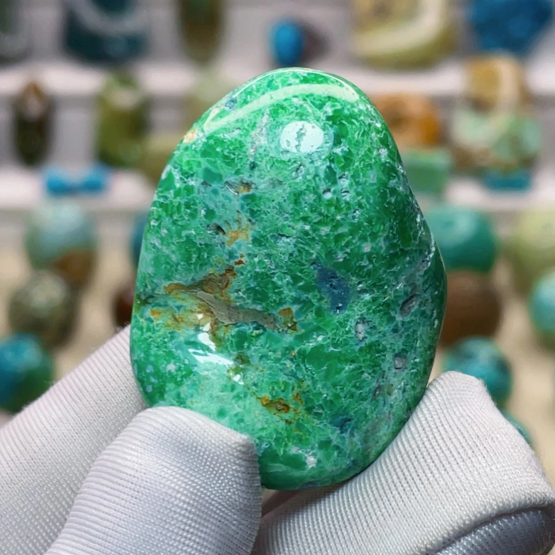 绿松石未镶嵌珠宝奇石