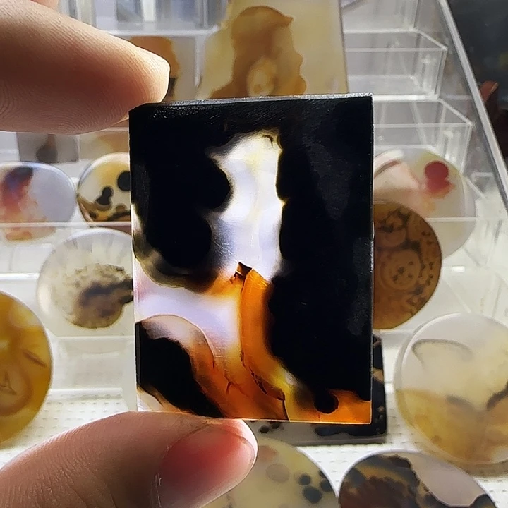 玛瑙/玉髓未镶嵌珠宝奇石