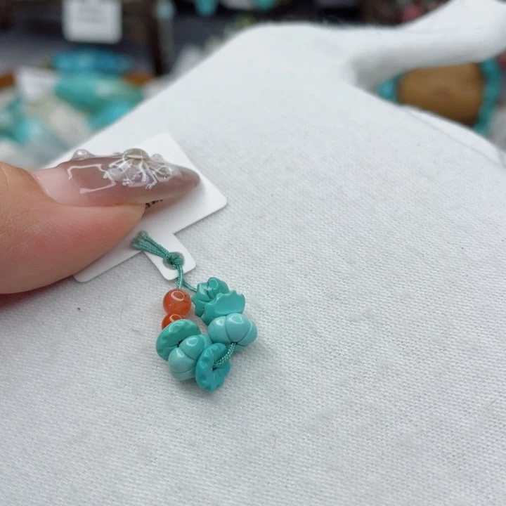 南红玛瑙未镶嵌珠宝奇石