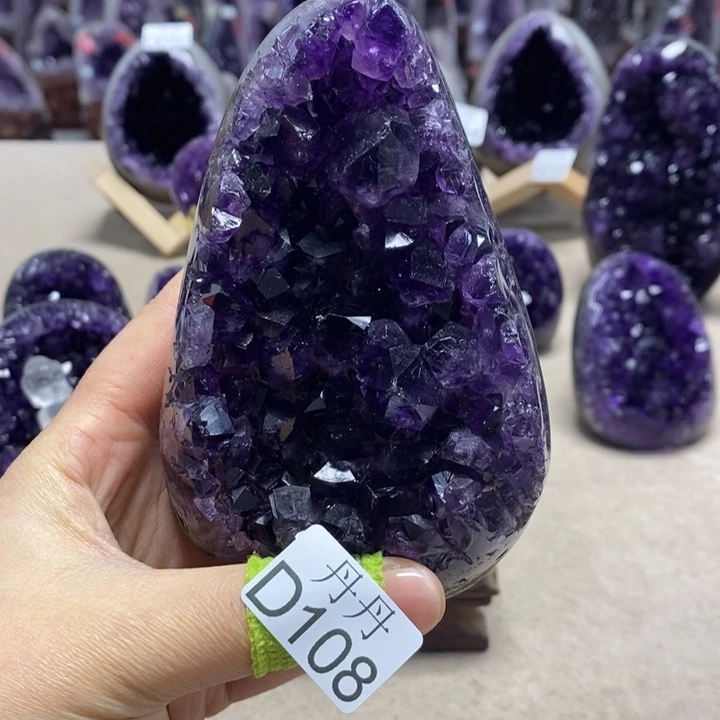 未镶嵌水晶大型摆件（非配饰）