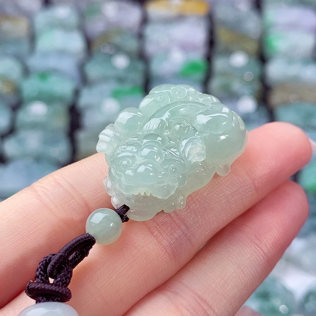 颈饰未镶嵌翡翠天然