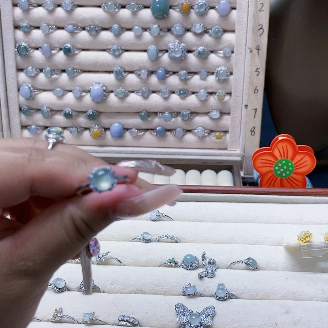 未镶嵌手镯翡翠天然翡翠