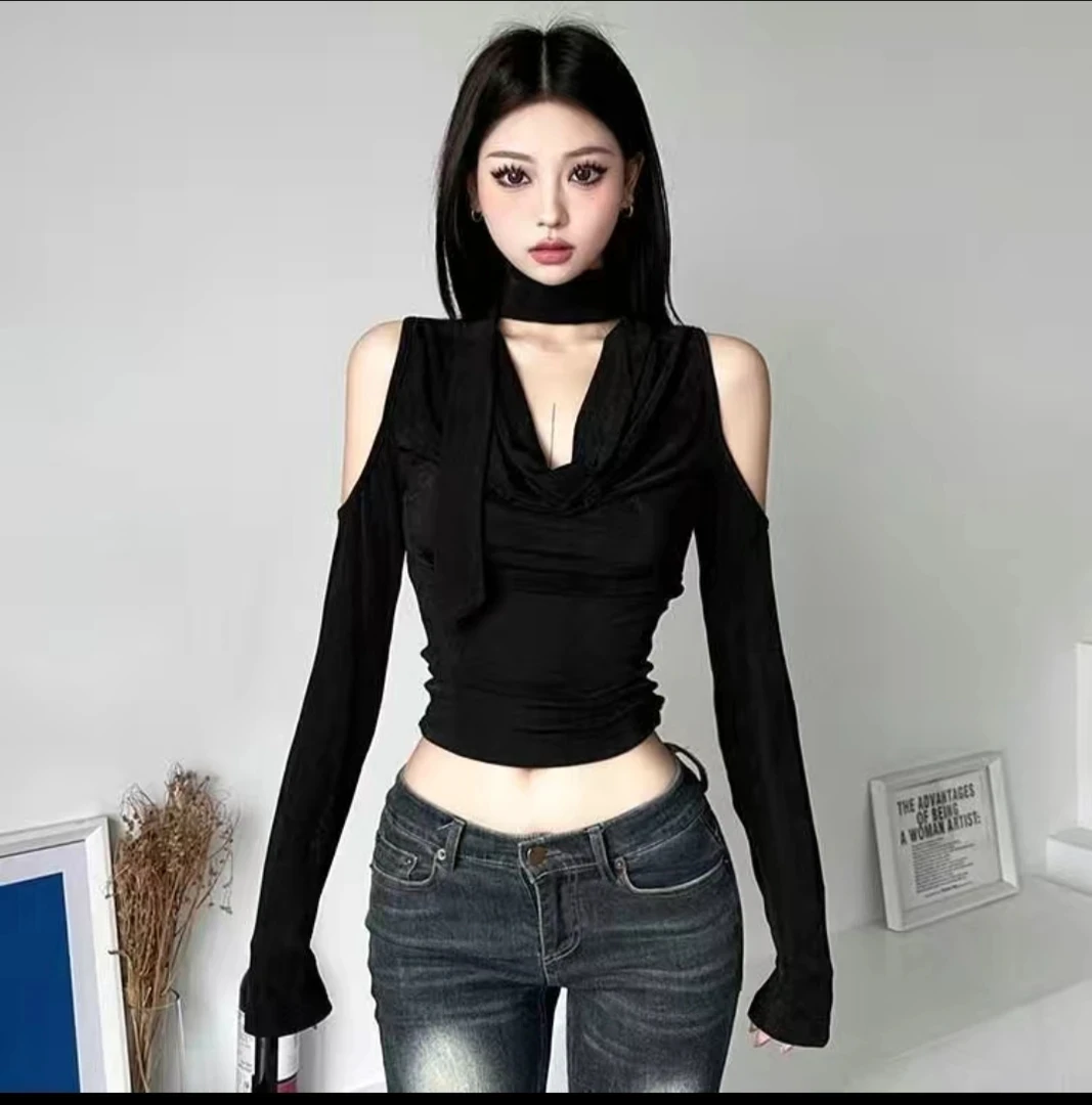 1. 扣号直播间黑色性感V领镂空修身显瘦长袖T恤百搭上衣