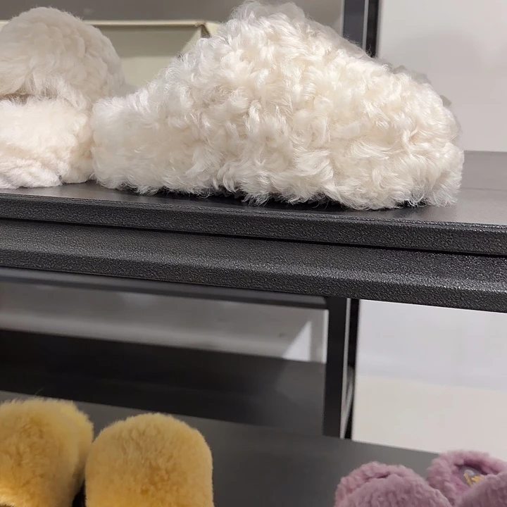 套趾款38白色卷毛包脚