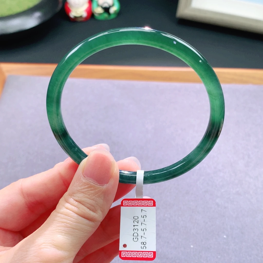 翡翠手镯未镶嵌天然翡翠手镯