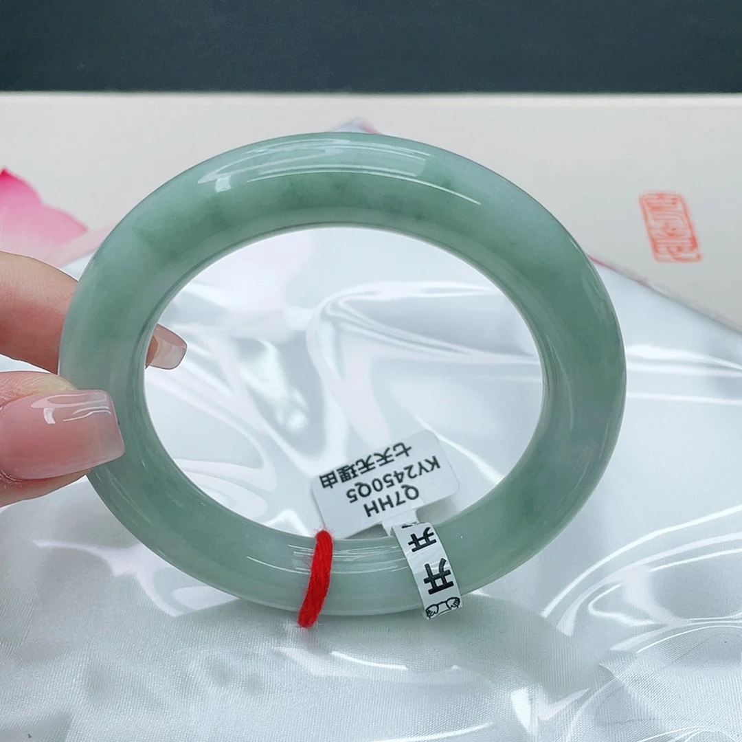 翡翠手镯未镶嵌圆58.6