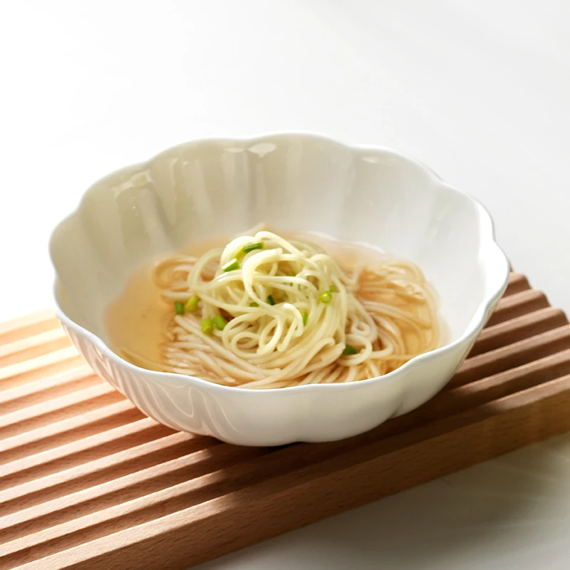 【精选骨瓷】创意花瓣沙拉碗家用日式大号菜碗浮雕大碗大汤碗舞菊碗