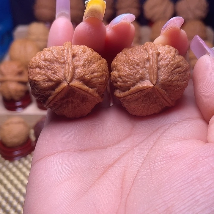 文玩核桃把件7球奔三愣