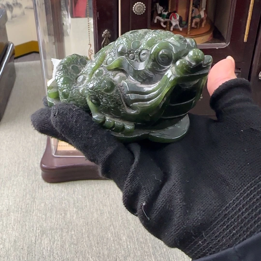 L***W藏品丰富多彩等特点而