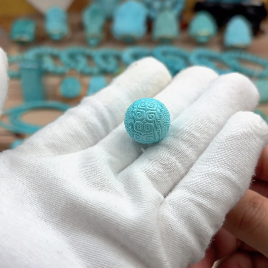 绿松石未镶嵌珠宝奇石